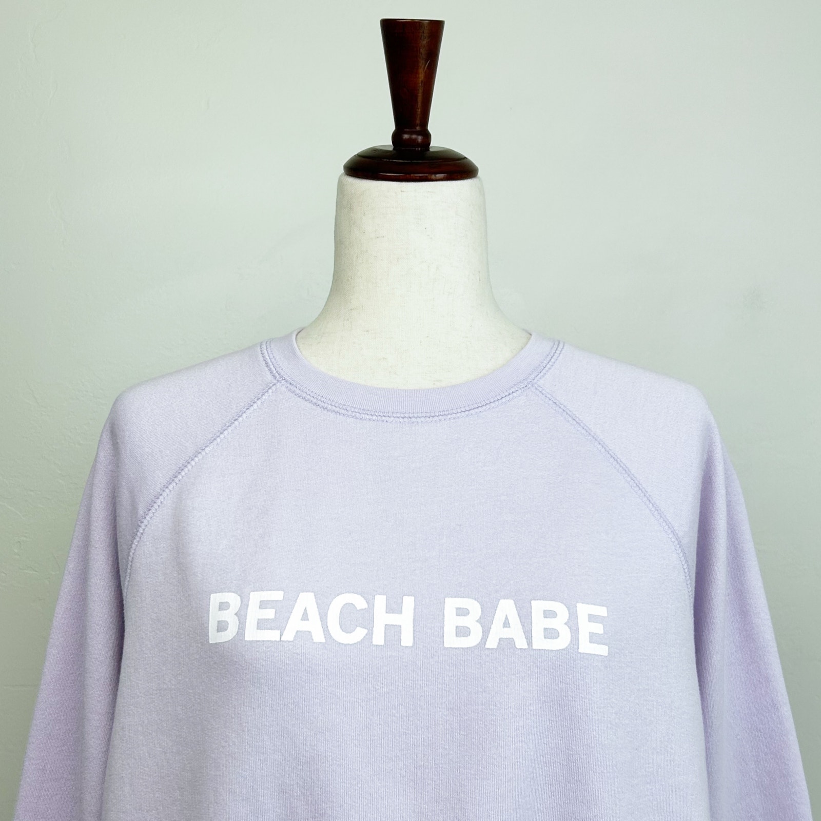 Brunette The Label Lavender Purple Beach Babe Crewneck Fleece Sweatshirt M/L — image 3 of 8